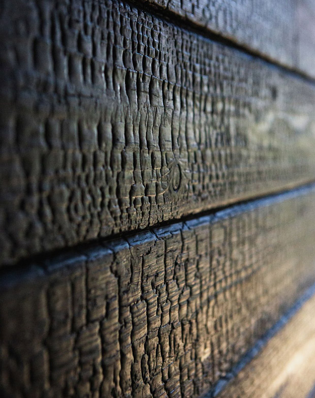 Эти доски приготовлены по японской технологии Shou Sugi Ban