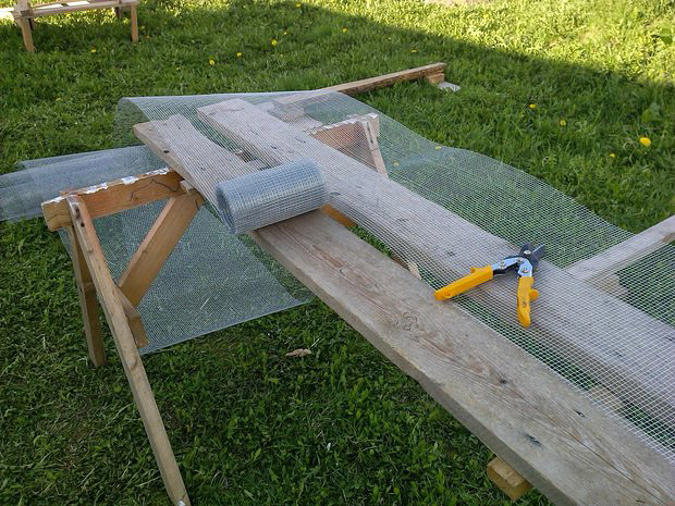 Ножницы по металлу, сетка, две руки - все что нужно