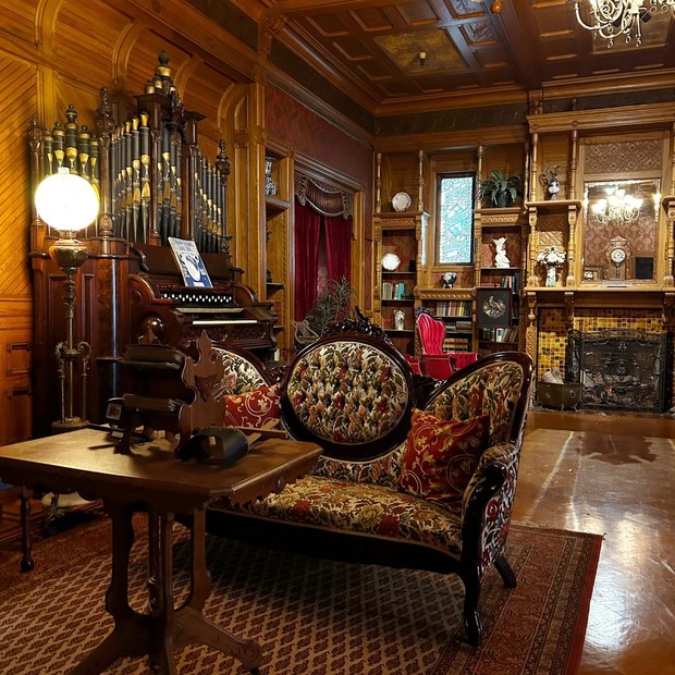 Интерьер одной из комнат.