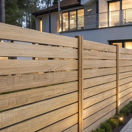 деревянный забор из планкена